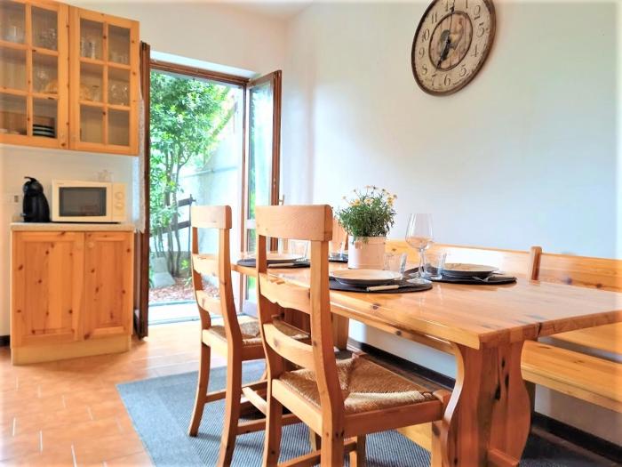 Large flat in the hills of Menaggio