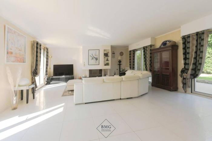 Golf House Disneyland BMYGUEST