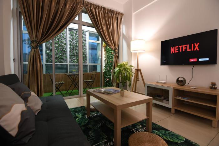 Mount Austin Midori Green 8 Pax Free Wi-Fi 500Mbps Netflix