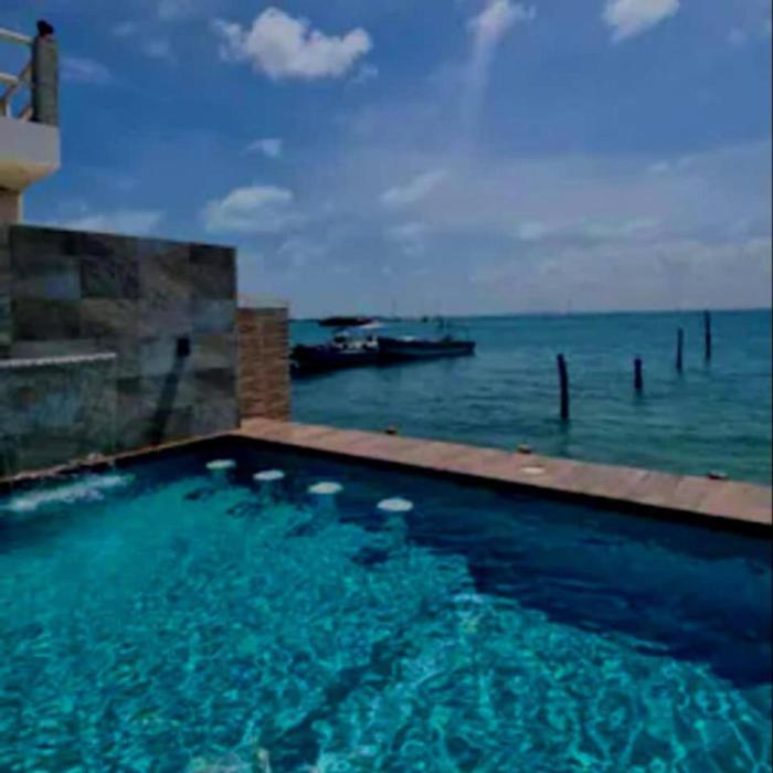 Apartasuite frente al mar en Isla Mujeres México