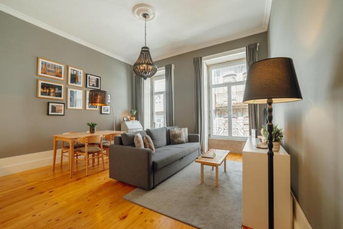 Downtown Excellence Apartment by Vacationy