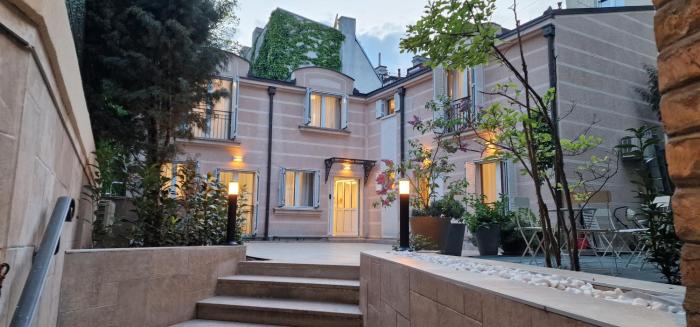 Carice Milice Old Town Residence