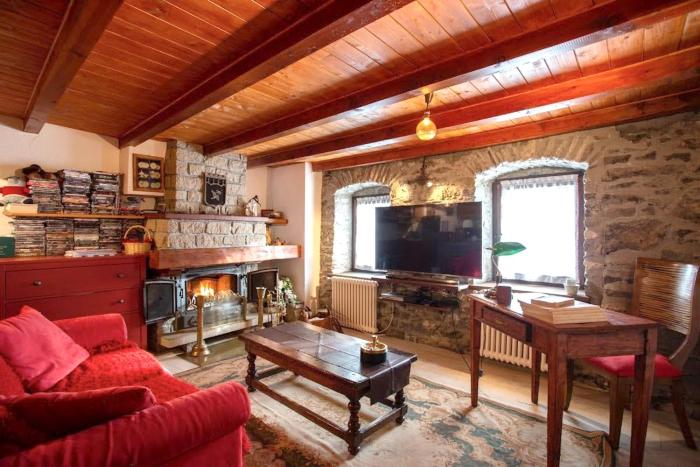 Cosy Apartment in Saint Nicolas, 40 m², fireplace and garden