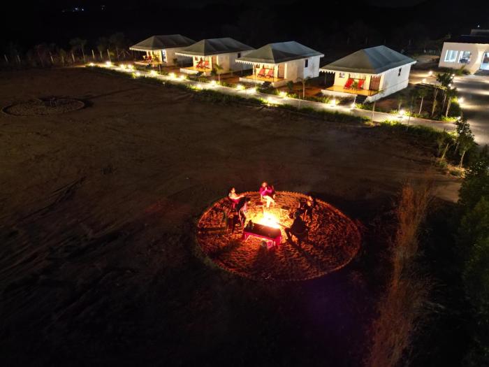 Jawai Empire Resort by Premier Hotels - Luxury Tent & Cottage Stay - Leopard Safari Near Jawai Dam