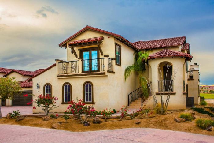 Condo 4-4 Beach side Luxury rental