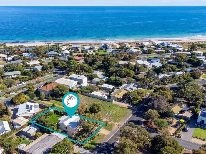 22 Broadbeach Drive