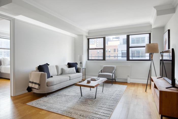 Midtown E 1BR Office nook Doorman Gym NYC-43