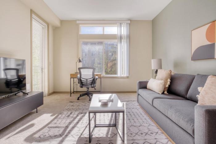 Dublin 1BR w Gym Lounge Pool nr BART SFO-1041