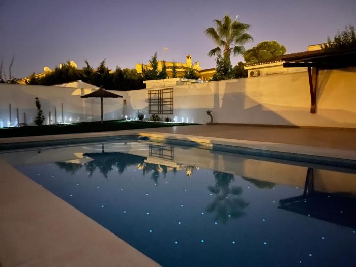 CHALET CON PISCINA PRIVADA