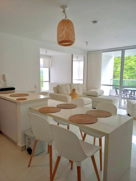 Moderno apartamento amoblado via Ricaurte-Girardot