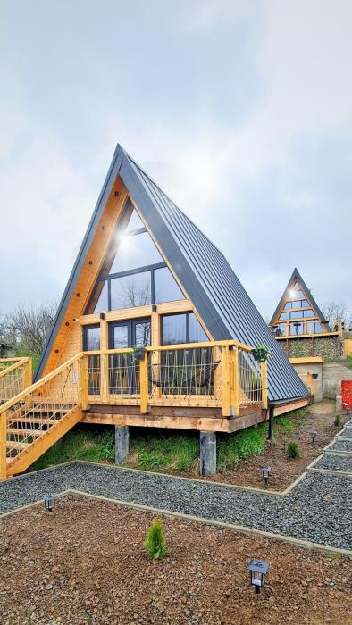 Cabanele A Frame, Salciua Noua