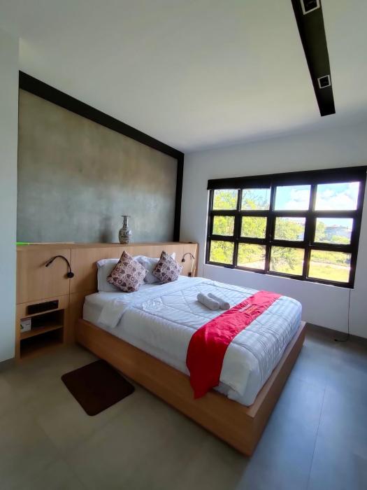 Milo Modern Five-Bedrooms Villa