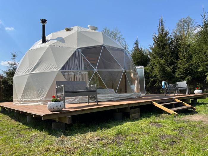 Glamping w sercu mazur z prywatną plażą