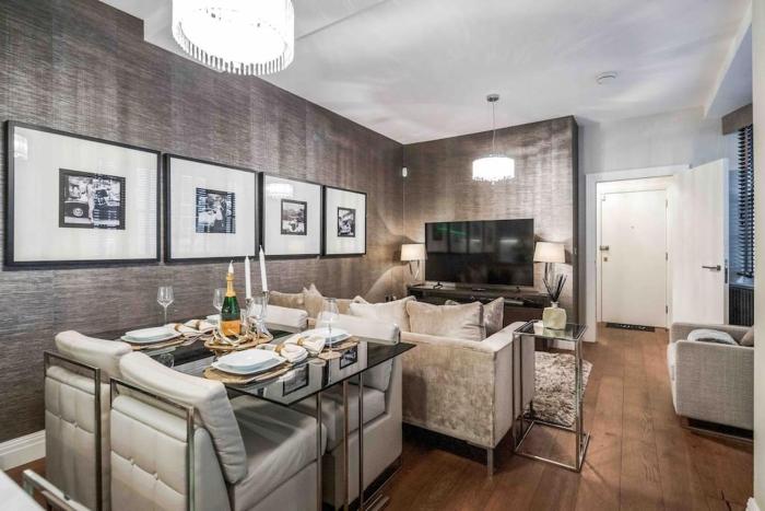 Covent Garden Trafalgar Leicester Sq Diamond