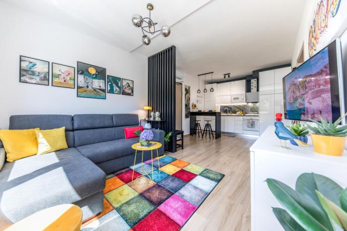 The Fairys Cave - Free Parking