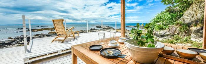 The House Moroiso secret beach