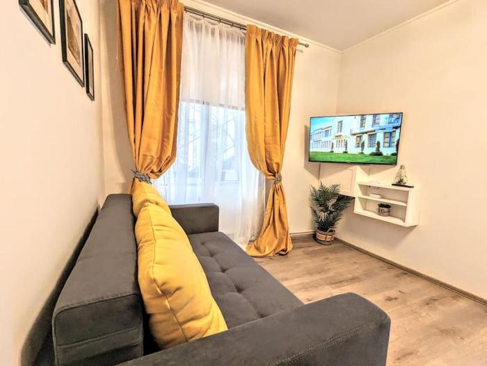 Honterus Studio - Black Church