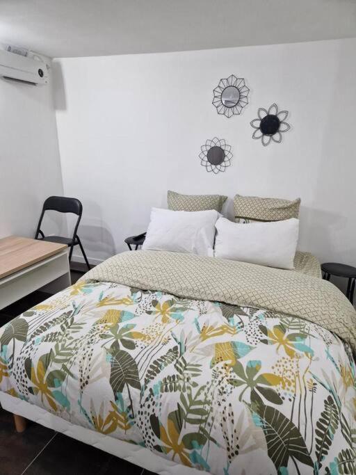 Studio 2 pers ParisBourgetCDGParc dExposition