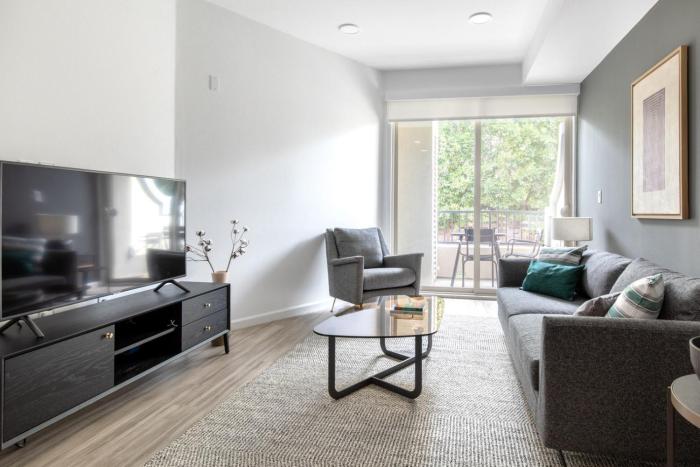 Westchester 1BR w Pool Gym nr beach LAX LAX-241