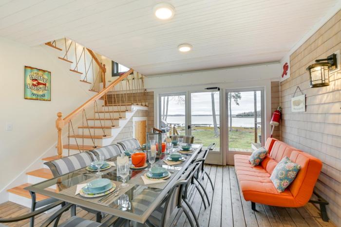Waterfront Deer Isle Apartment with Fire Pit