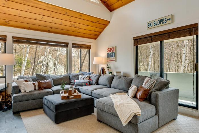 Lincoln Condo Rental with Shuttle Near Loon Mountain