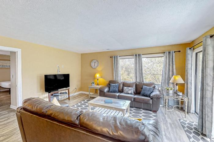 The Dry Dock, Unit 302