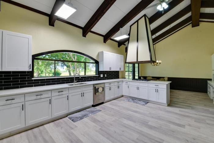 Private Pool: Pilot Point Home on 45 Acres