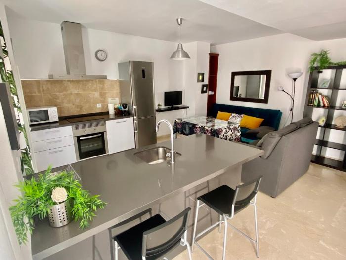 Entrenaranjos Calle Pérez de Castro