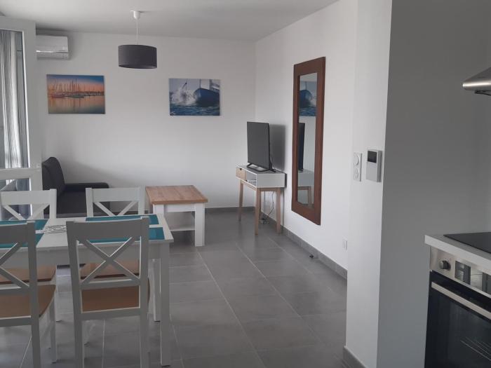 Beau T2 climatisé pour 4 pers avec parking, proche plage à Port Leucate - FR-1-727-6