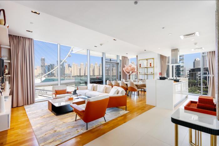 Livbnb - Alluring 3BR Plus Maids with Sea & Ain Dubai View