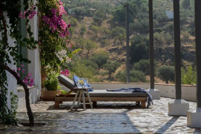 Mountain retreat Casa Alzaytun.