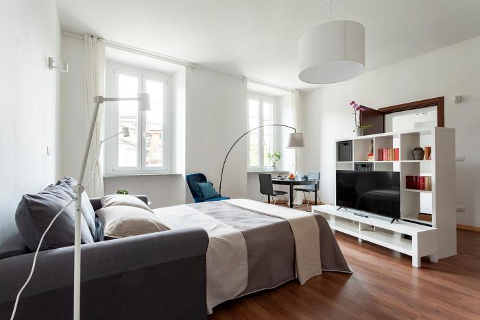 A central quiet sunny studio in Verbania