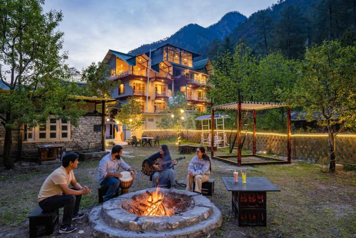 Zostel Kasol, Katagla