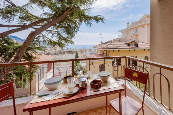 GuestHost - Condominium Flora Vintage Apartment