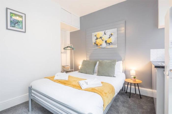 Studio 2 - Comfortable Twin Retreat for a Relaxing Stay