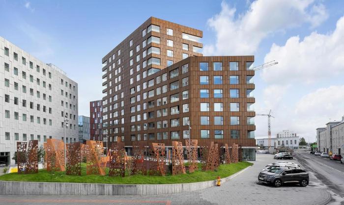 Loft-Style Duplex with Balcony in Downtown Reykjavík