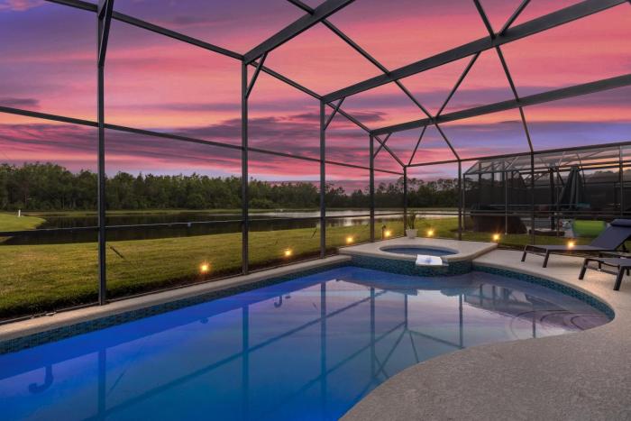 Lake View Vacation Home with Pool and Game Room Near Disney Parks