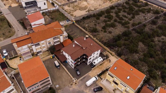 Apartments with a parking space Novalja, Pag - 21019