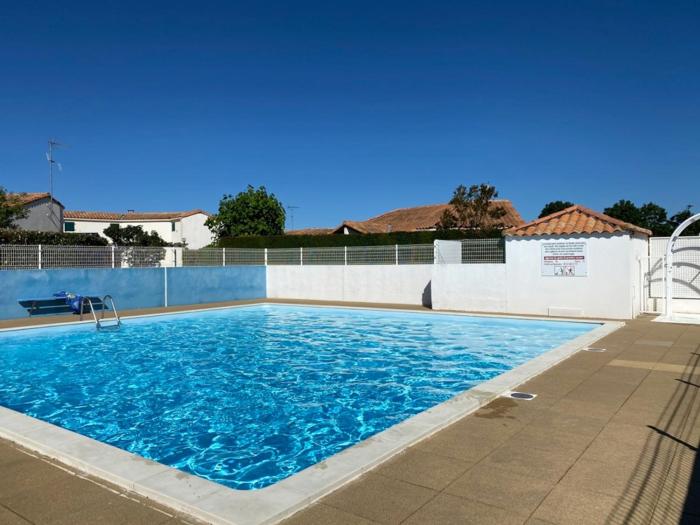 Maison 4 pers avec piscine à 800m de la plage - FR-1-336-134