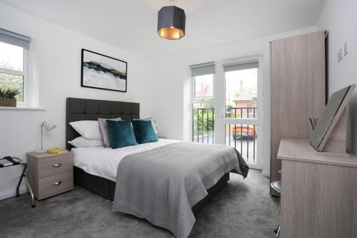 FLORENCE by BOURNECOAST - A Modern Ground Floor Apartment Near the Sandy Beaches - FM8388