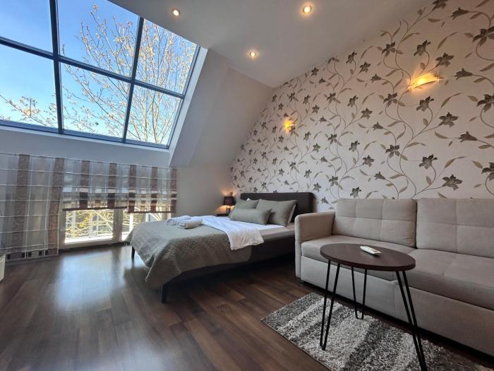 City center , studio apartment , 5 min to the sea