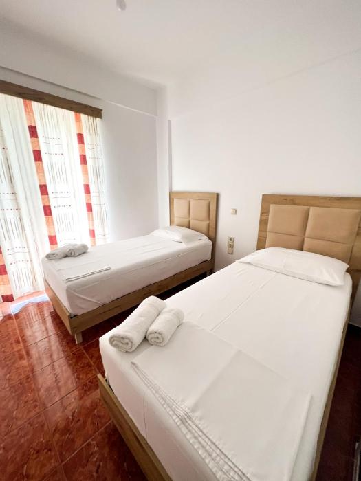 Garden Villa Sarande Apt-4