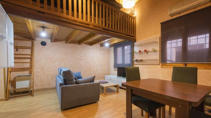 La Casa de Gigantones by Toledo AP