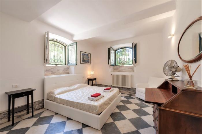 - Villa Novecentesca in VERSILIA - The Luxury of marble