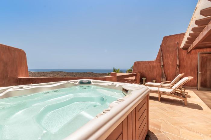 Bahia - Pelinor 2,2 PENTHOUSE NATURE RESERVE & SEA VIEW WITH OPEN-AIR JACUZZI