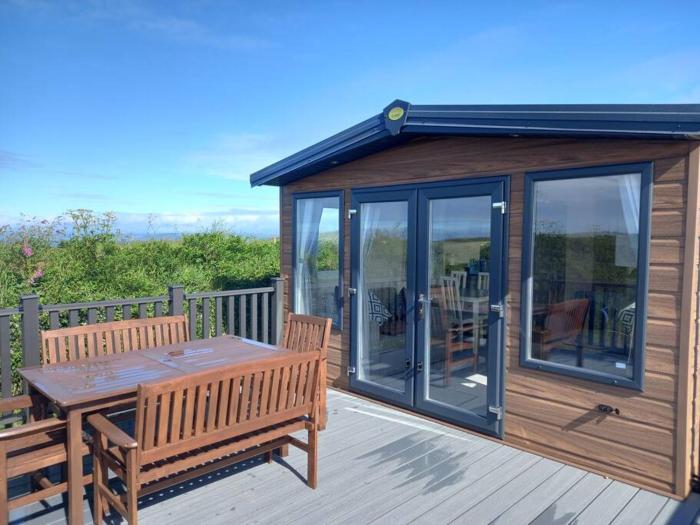 Valley View - panoramic views of Rame