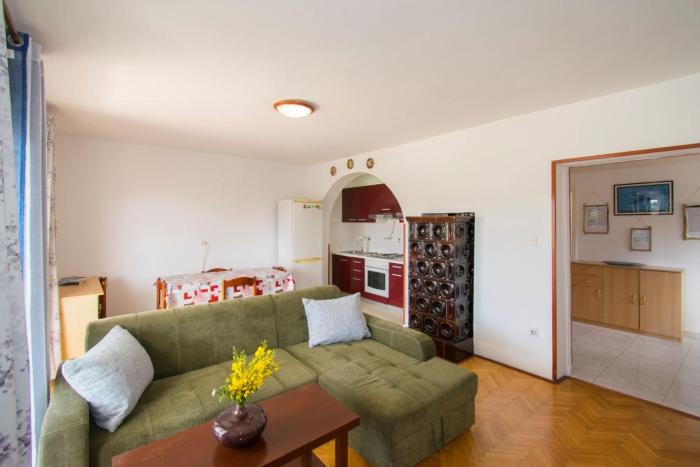 Apartman V in Premantura near the center of town