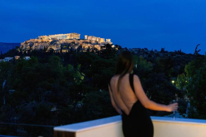 Visum Acropol ,3BR - Private Terrace-Jacuzzi - Amazing View