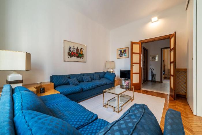 GuestHost - Sapienza & Villa Borghese Comfy Apartment