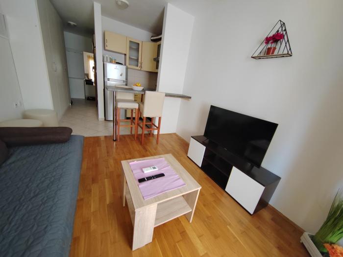 Studio Apartment Ivano-free parking - self check in